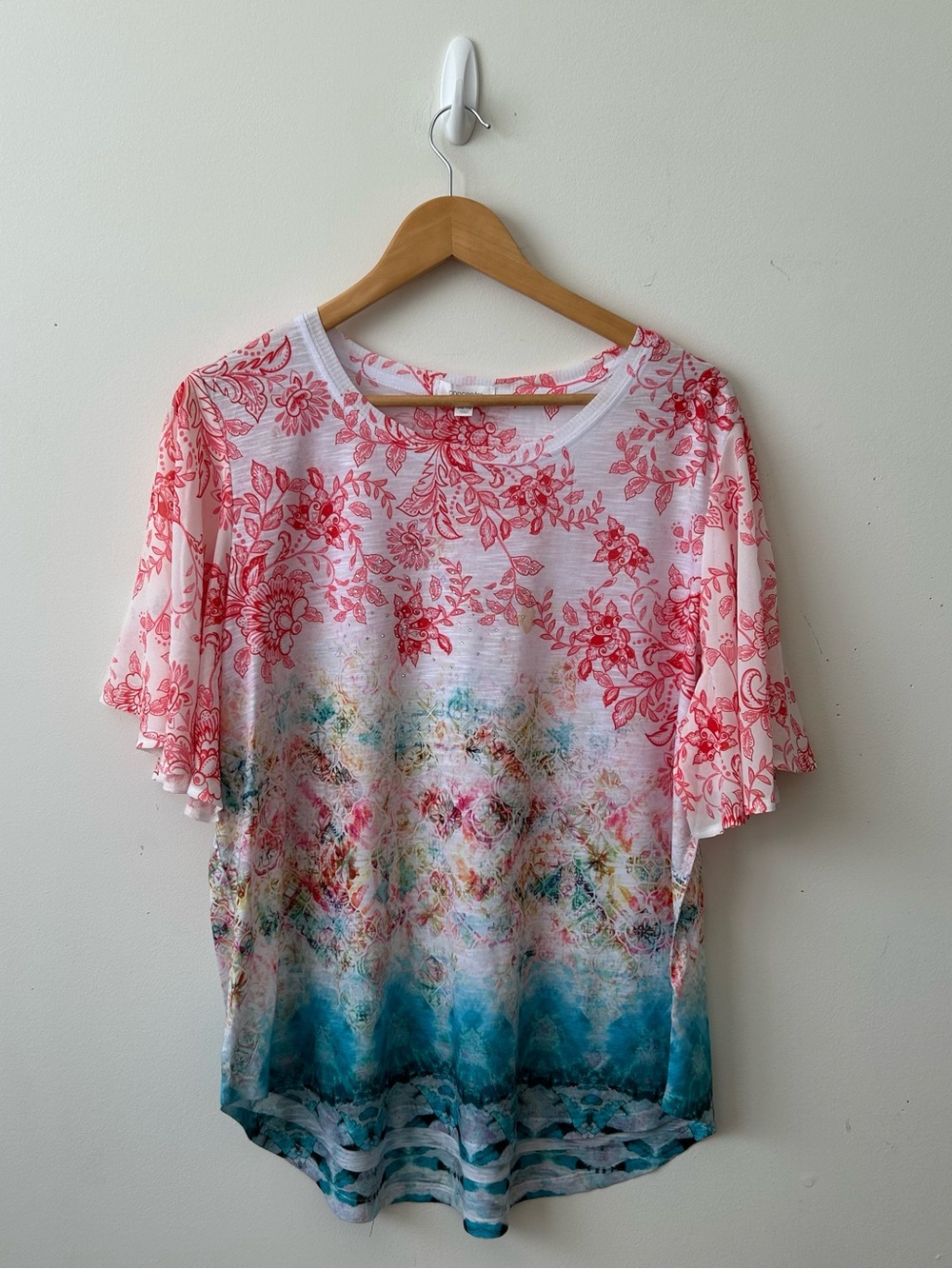 Concepts Top Women's XL White Pink Aqua Floral Print Flutter Sleeves